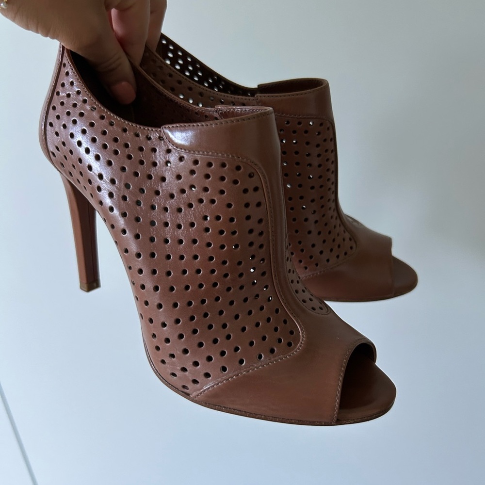 PRADA OPEN TOE CALZATURE DONNA HEELS